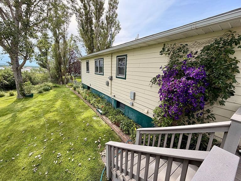 62 Heather Ln photo 2