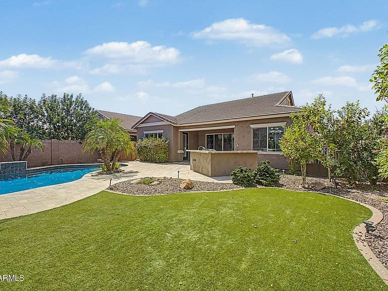 450 E TORREY PINES Place photo 2