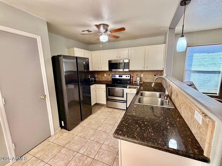 5989 E SUNRISE Circle photo 4