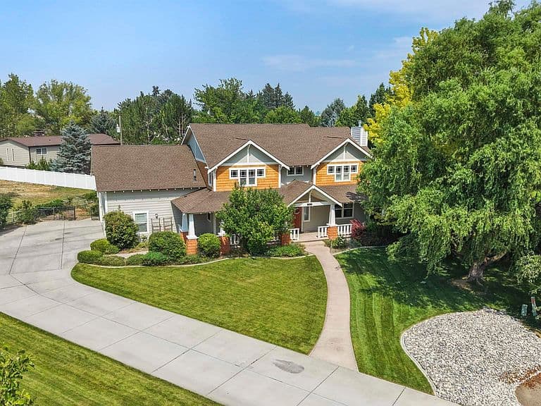 3279 Longbow Dr photo 2