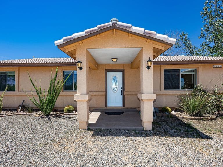 7176 S Y LIGHTNING RANCH Road photo 3
