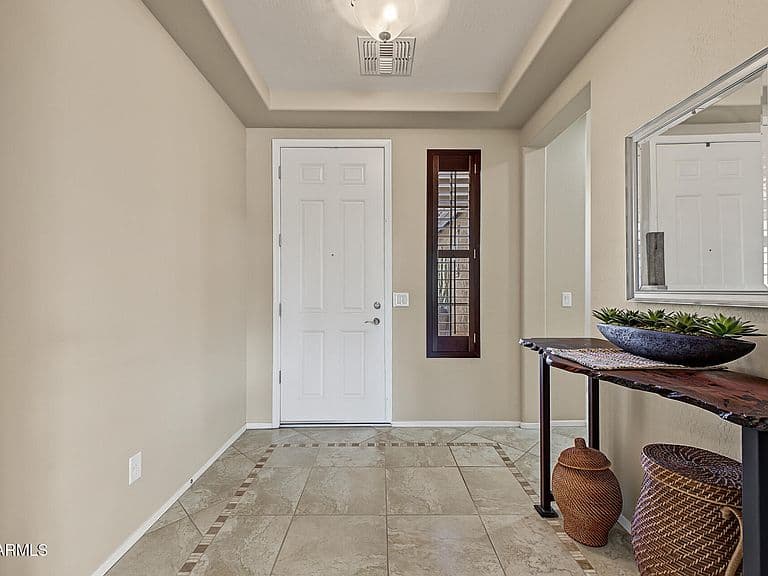 14761 W LUNA Circle photo 5
