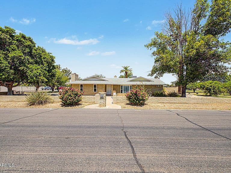 2320 W HARRISON Street photo 2
