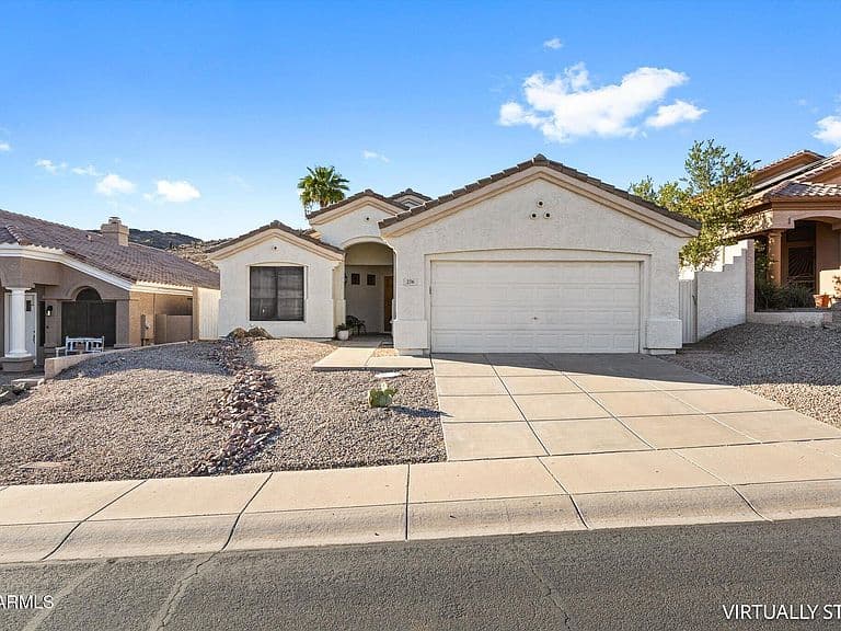 276 E ASHURST Drive photo 1