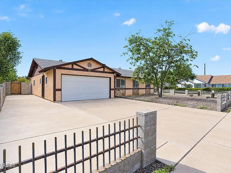 9031 W IRONWOOD Drive photo 3