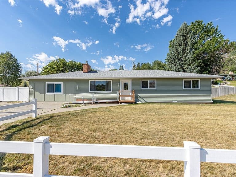 936 Alkali Creek Rd photo 1