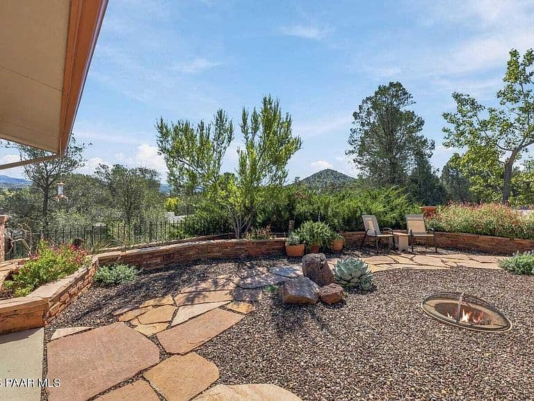 4936 Antelope Dr photo 3