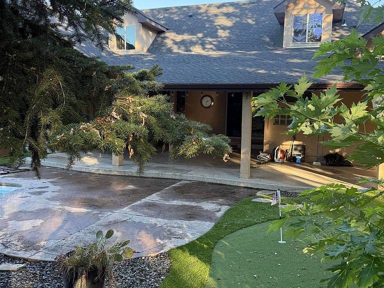 6201 N Cape Arago Pl photo 2