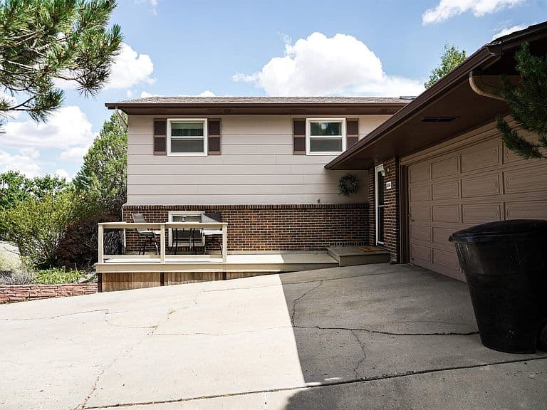 3861 Cynthia Dr photo 5