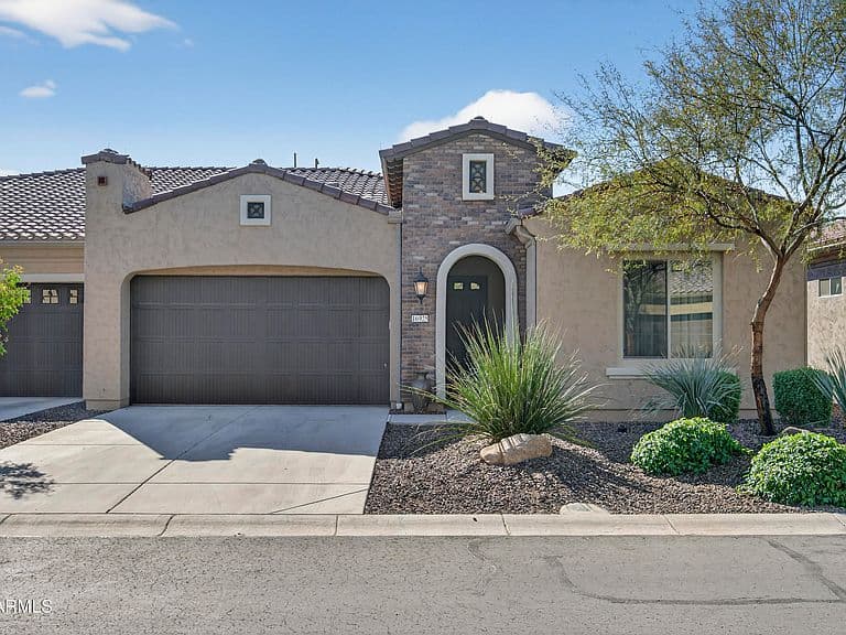 16925 W EARLL Drive W photo 3