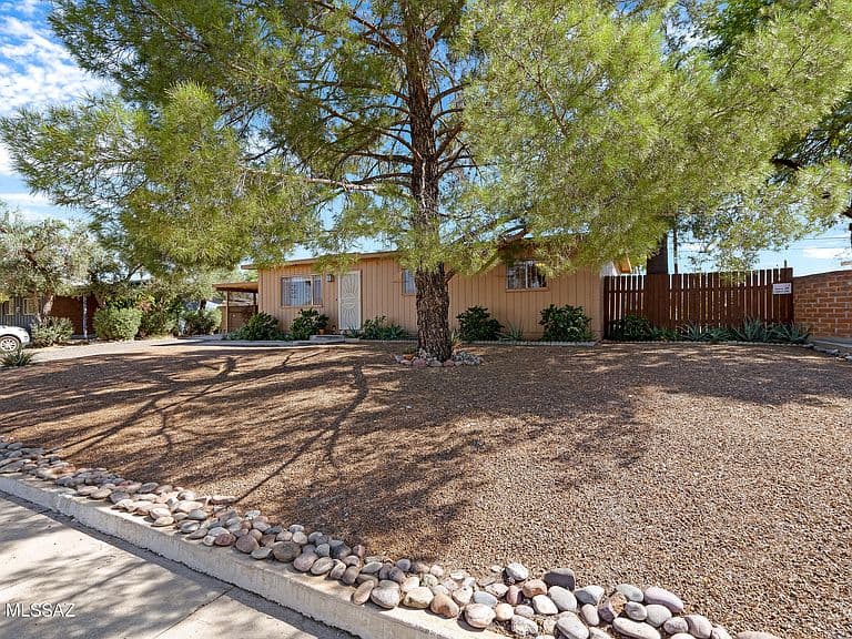 7316 E Calle Arturo photo 4