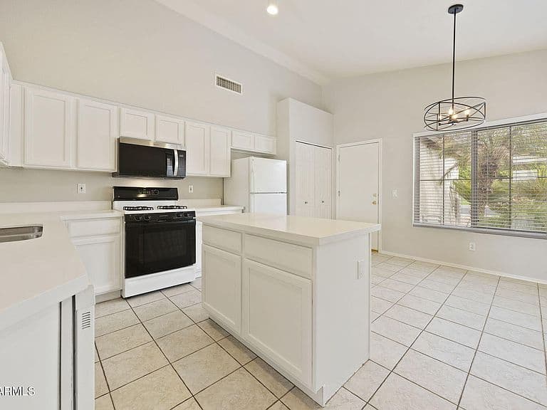 1705 W Muirwood Drive photo 1