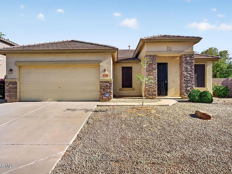 2925 E ANDRE Avenue photo 1
