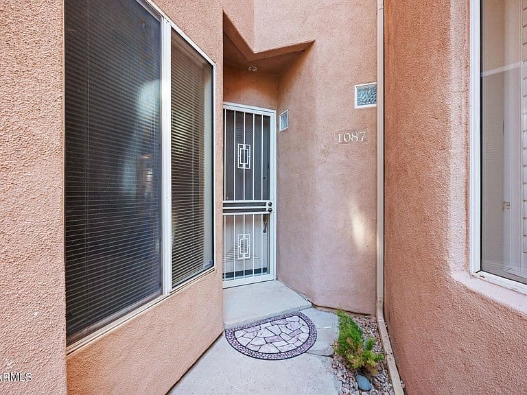 3800 S CANTABRIA Circle #1087 photo 5