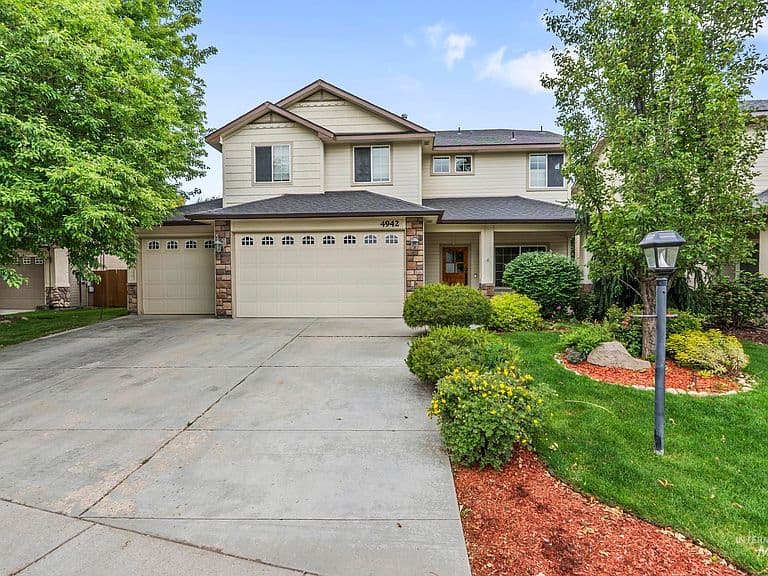 4942 N Wild Goose Way photo 2
