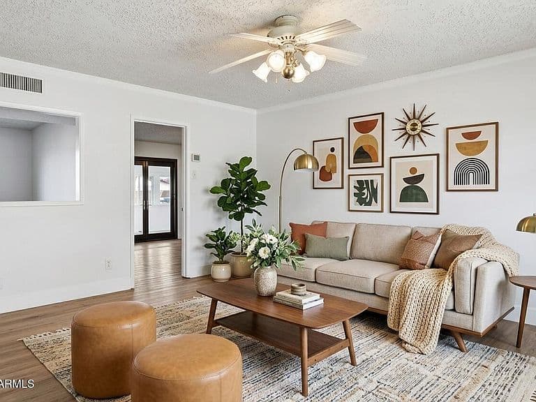 2436 W DAHLIA Drive photo 4