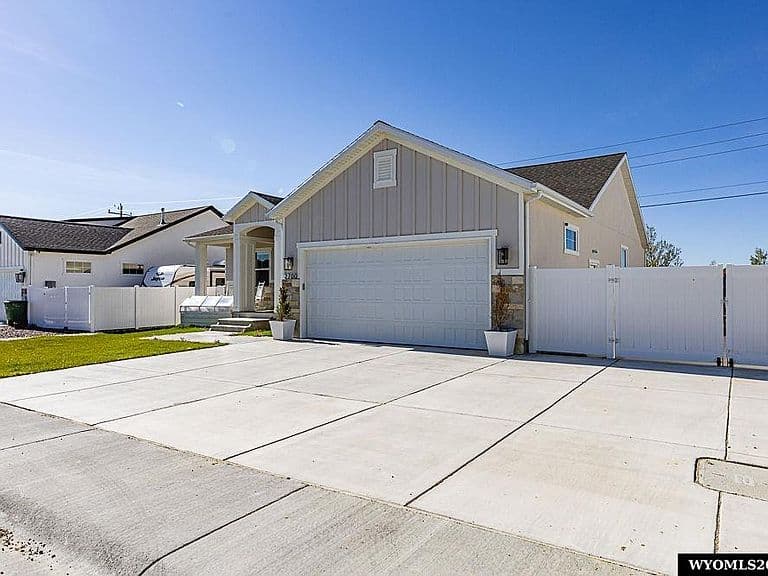 2700 Bailey Blvd photo 2