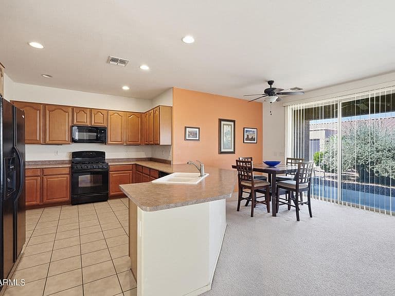 42960 W MORNING DOVE Lane photo 3