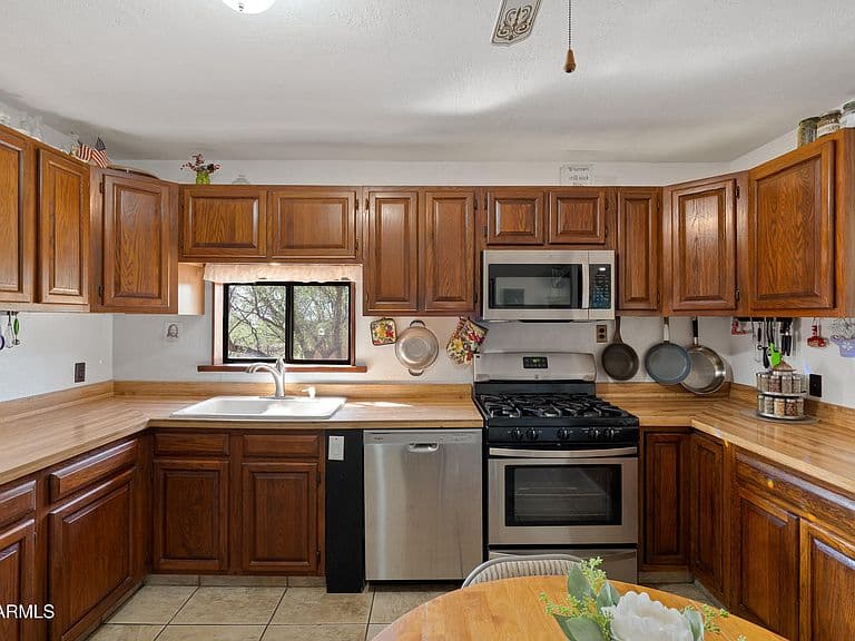 8264 E Dakota Rd photo 3