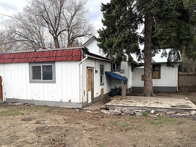 455 1st Ave photo 2