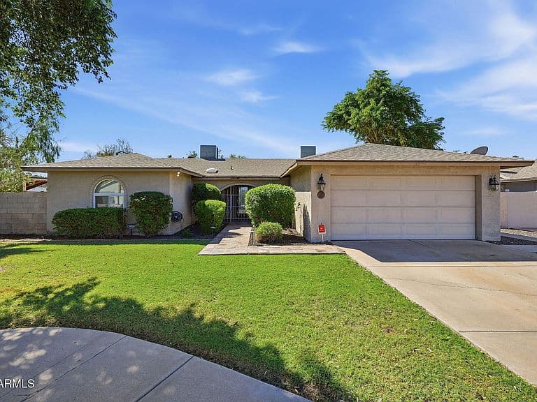 2533 W Laguna Azul Avenue photo 2
