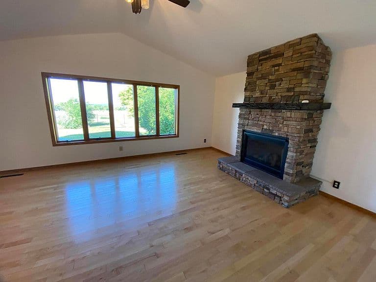317 E Spring Creek Dr photo 3