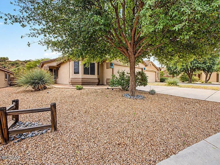 39335 S Old Arena Dr photo 3