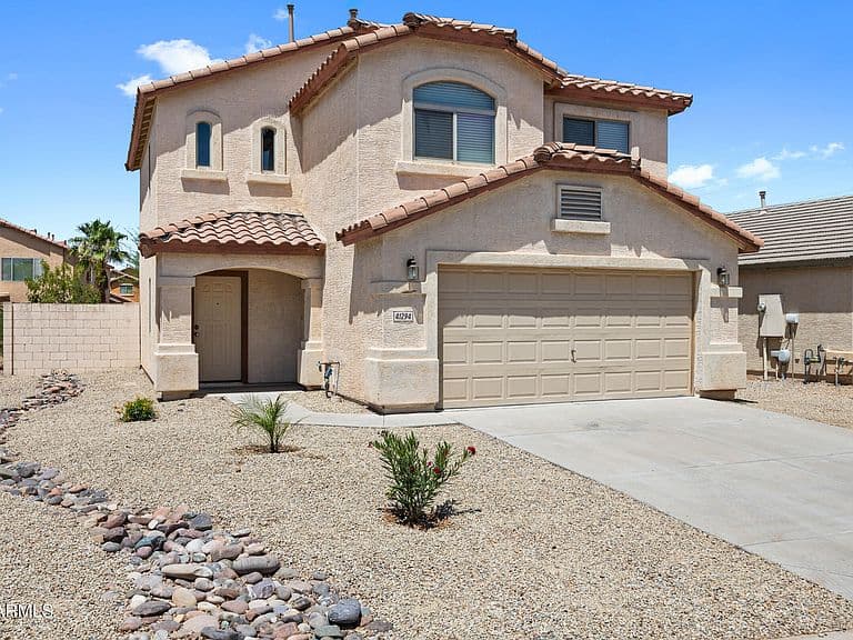 41294 W Pryor Lane photo 1