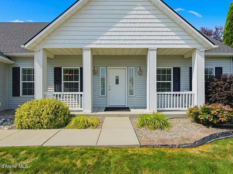 3719 N Cleveland Ct photo 3