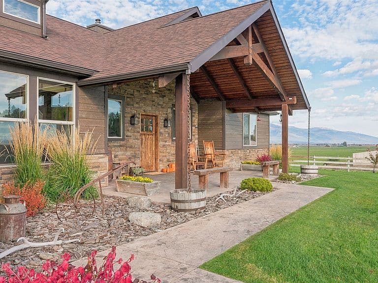 2015 View Ln photo 2