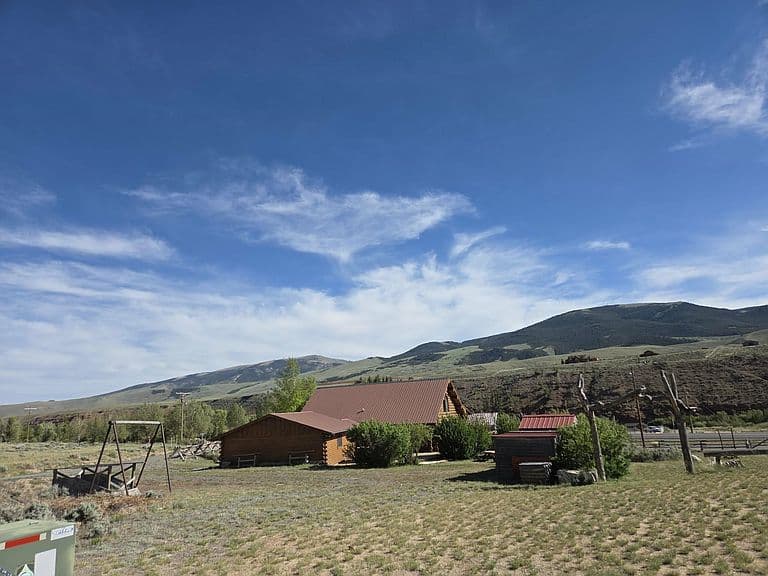 1404 Warm Springs Dr photo 4