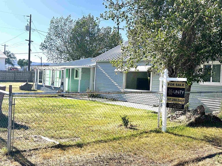 114 Blake St photo 2