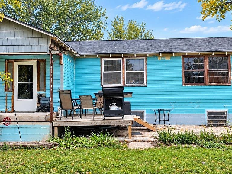 2433 Plateau Ln photo 1
