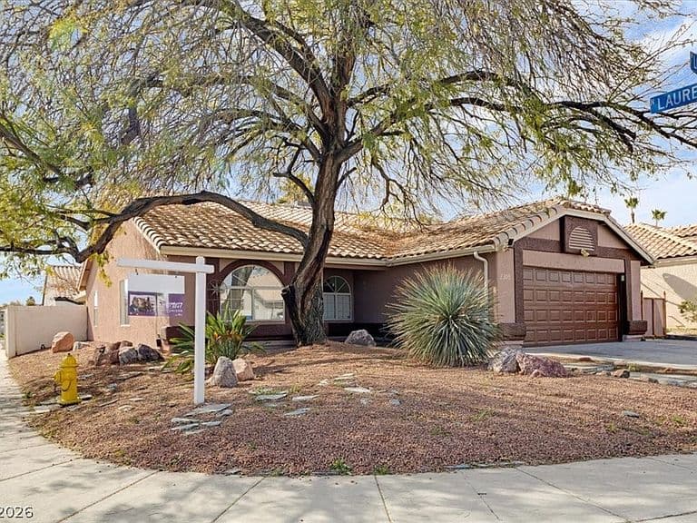 2305 Lone Ridge Ct photo 2