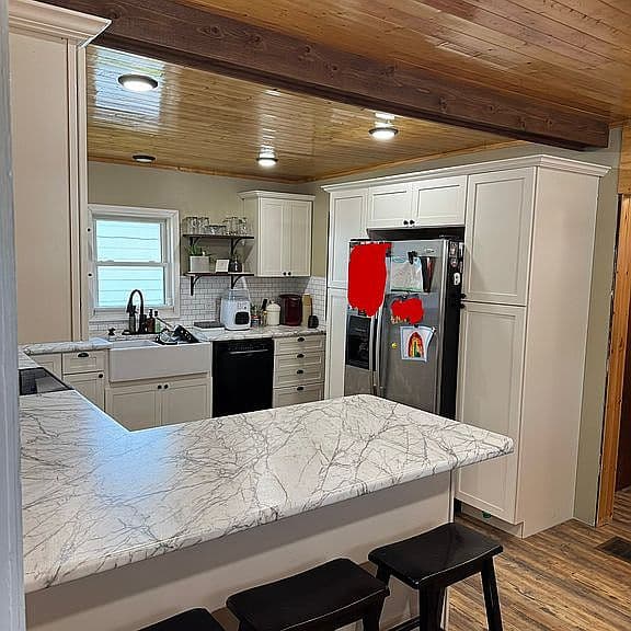 15 Winther St photo 4