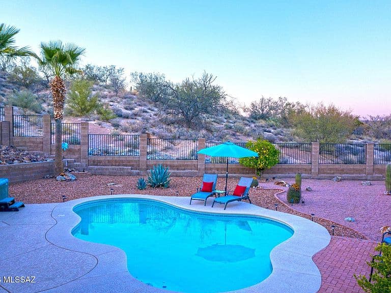2424 W Tortolita Bluffs Dr photo 4
