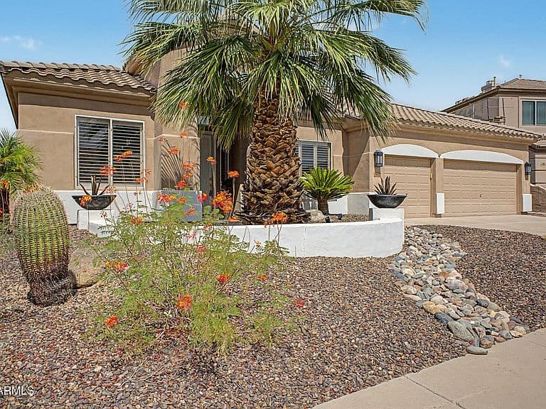 16610 S 12TH Avenue photo 2