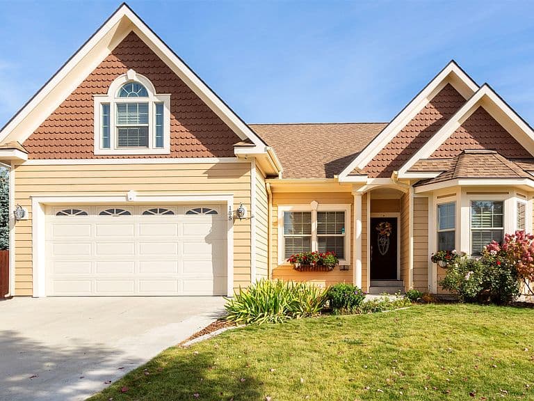 155 Kara Dr photo 3