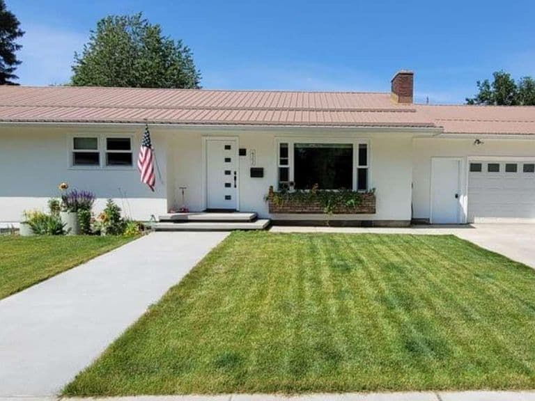 422 Antone St photo 1