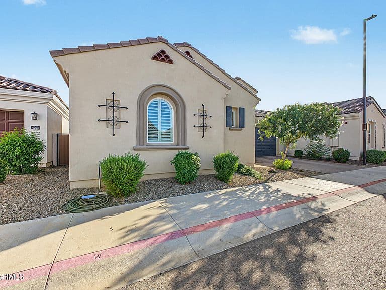 4043 E LAS COLINAS Drive photo 2