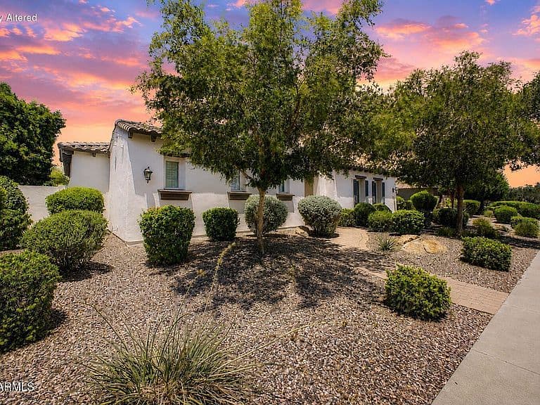 3334 E BIRCHWOOD Place photo 4