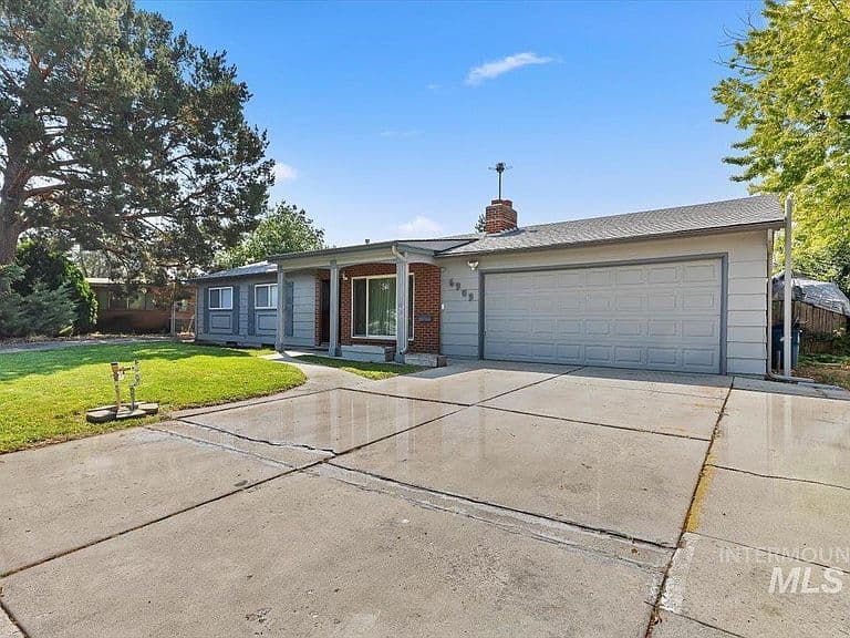 6909 W Sunnybrook Dr photo 3