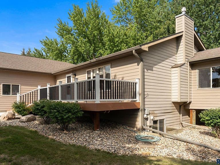 27302 Atkins Pl photo 5