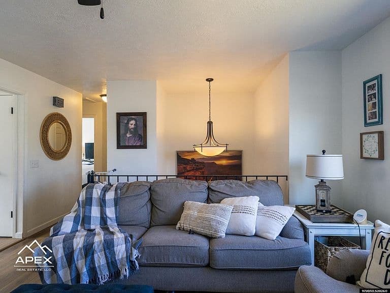 214 City View Dr photo 4