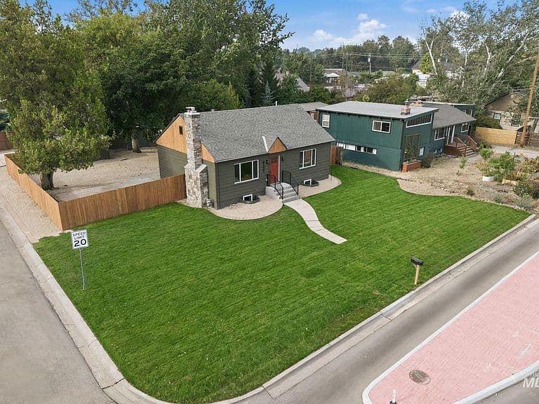 4101 W Kootenai St photo 3