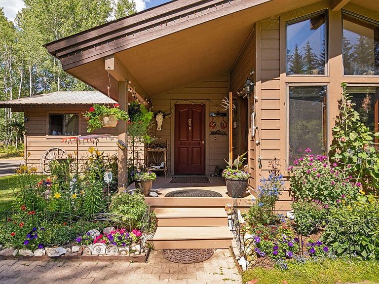 133 Canyon Dr photo 4