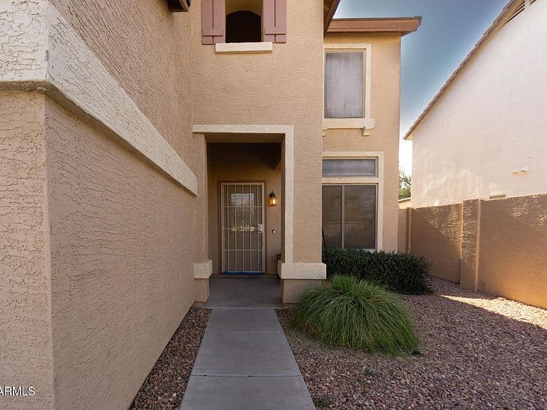 21052 N ALMA Drive photo 2