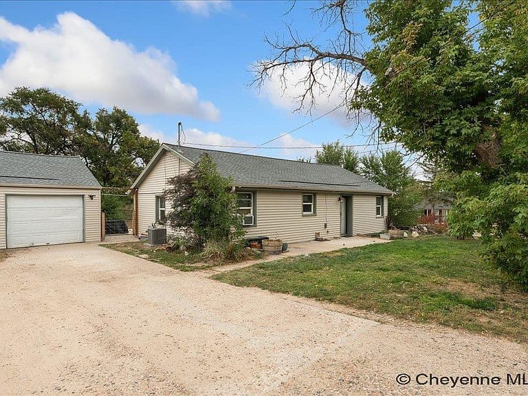 4424 Laramie St photo 1