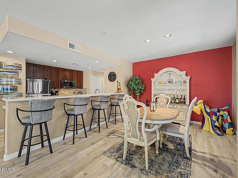 705 W QUEEN CREEK Road #1097 photo 3