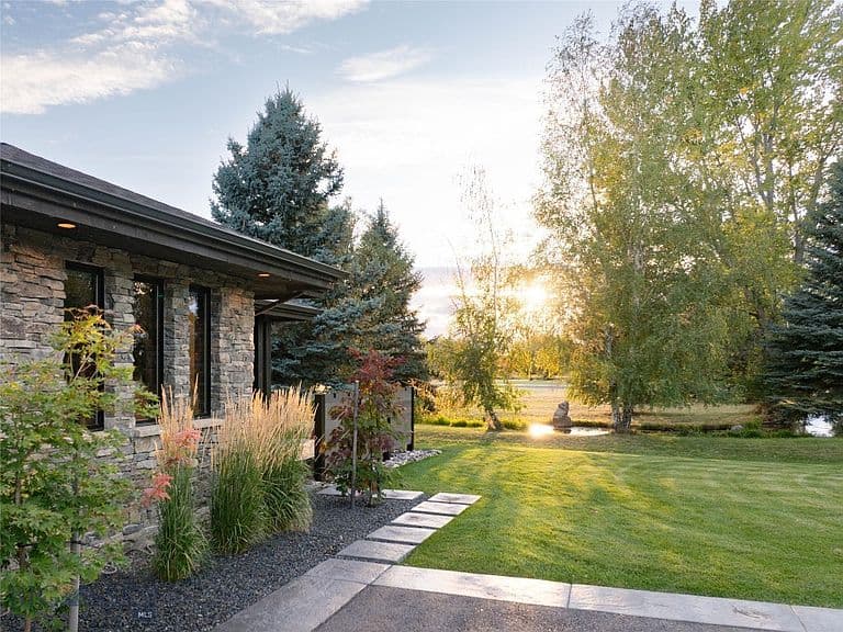 372 Bridger Lake Dr photo 2